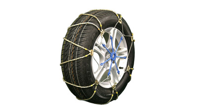 Tire with lightning diagonal cable chains