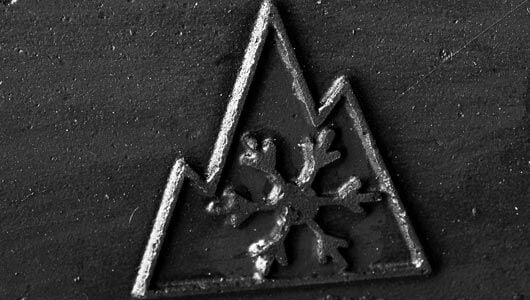 Mountain snowflake symbol on tire